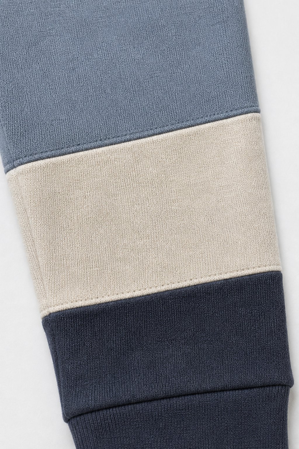 Slate Color-Block Ruffle-Hem Leggings view 3
