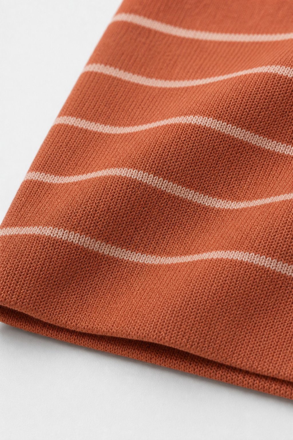 Clay Thin Stripes Rash Guard Set view 3